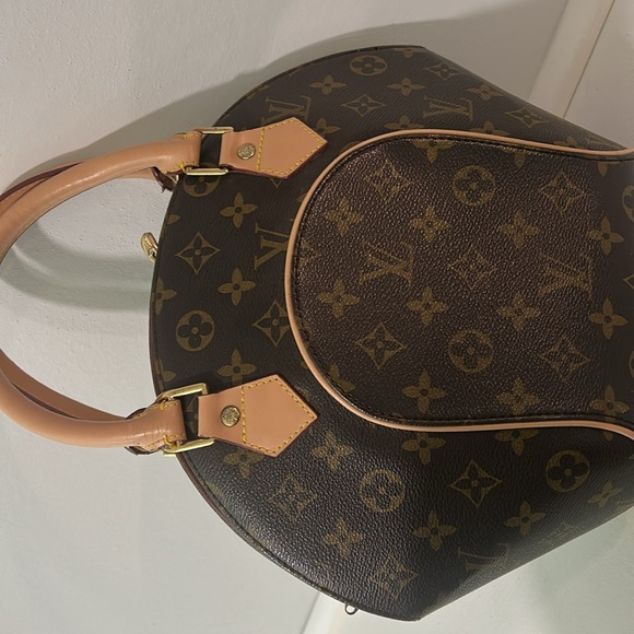 Louis Vuitton Ellipse PM in Monogram Canvas - Picture 8 of 8